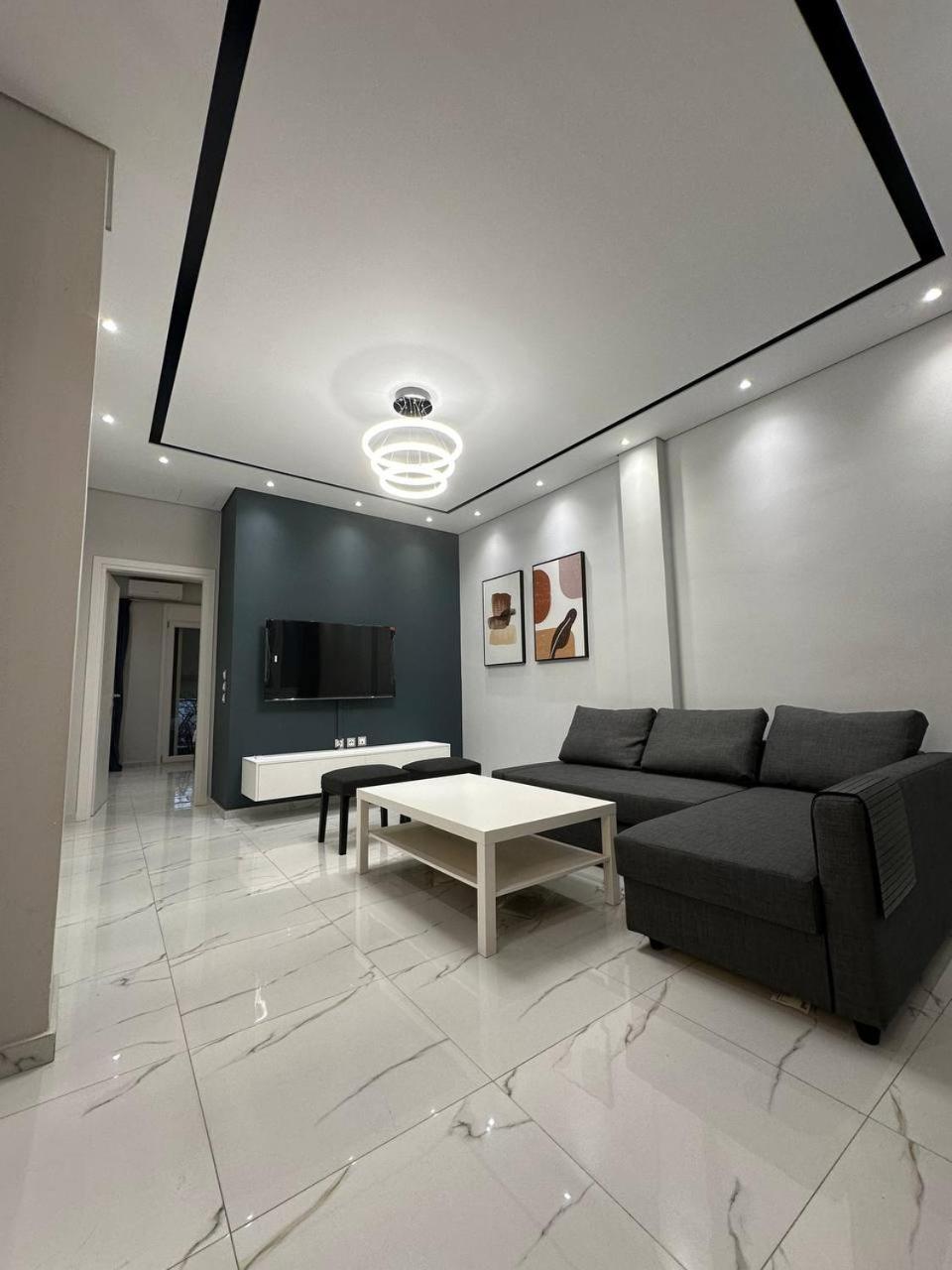 Warm And Modern Brand New Apartment Piräus Exterior foto